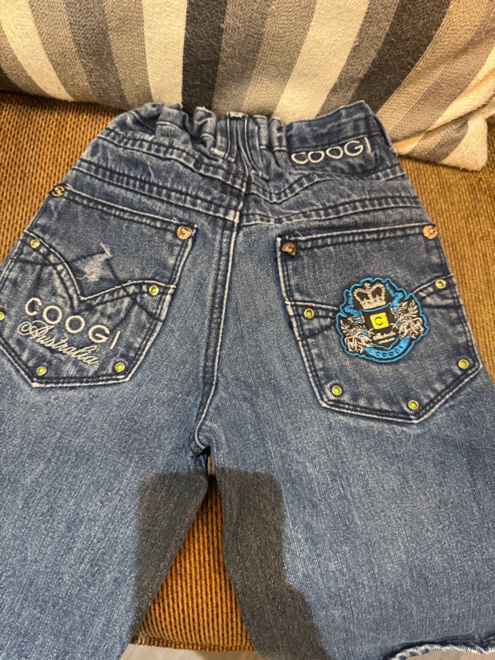 COOGI Kids Dark Blue Denim Jeans with Embroidered Crest‎ size 5